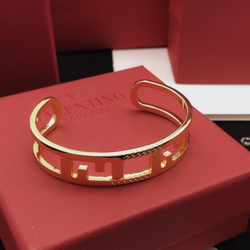 Fendi Bracelets - Click Image to Close